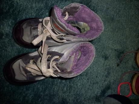 Unikornis čižmy, 23