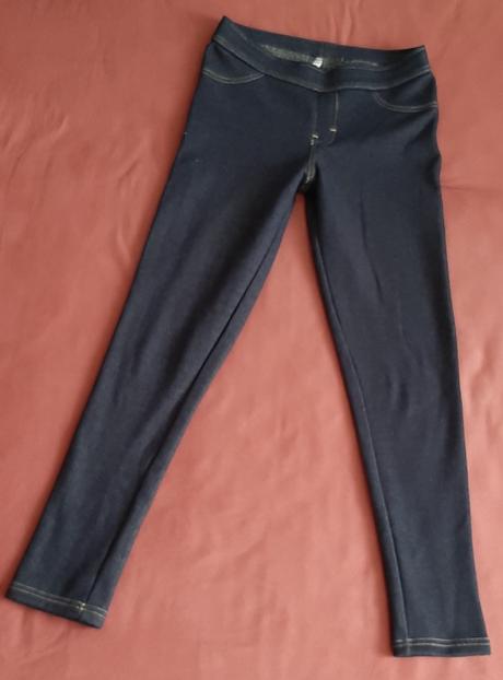 Teplé legíny rigloveho vzhľadu, c&a,164