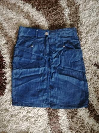 Mäkká riflova sukňa, 36