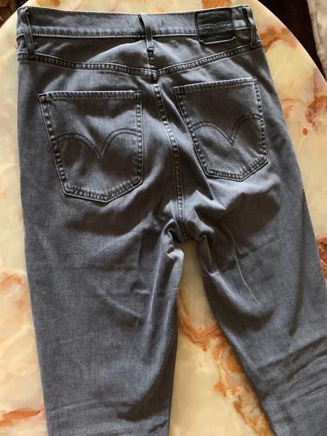 Levis rifle sivé, levis,m