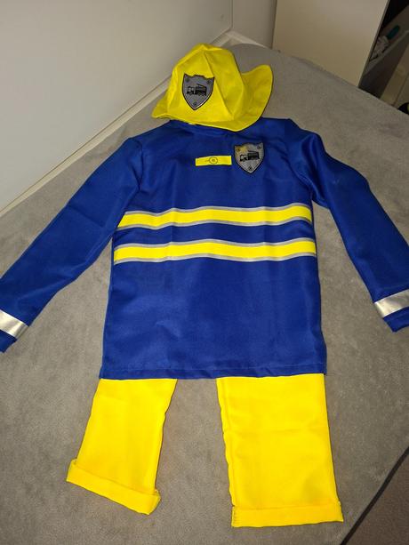 Karnevalovy kostym hasic, 