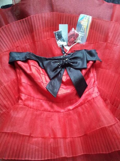 Spoločenské slávnostné šaty, s