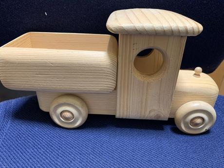 Drevený vláčik+darček, 