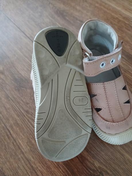 Vzdušné topanky 24, 24