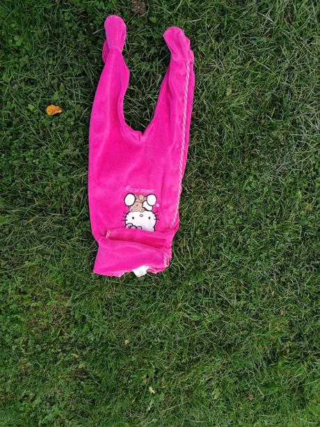 Dievčenske dupačky, 74