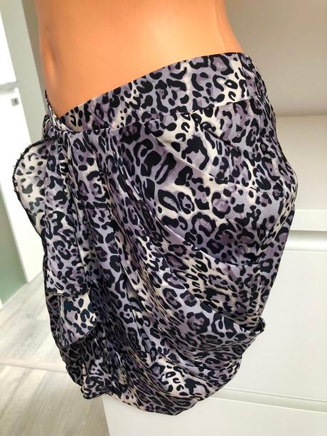 Sukna s volanom, new yorker,36