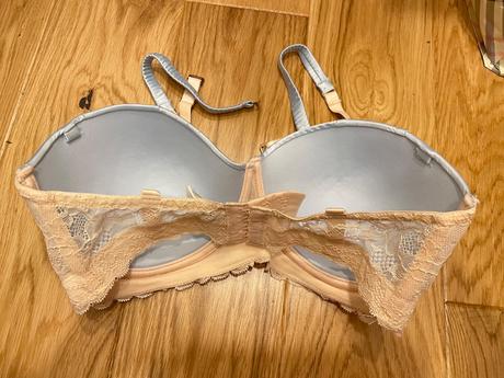 Podprsenka 70e, reserved,70e