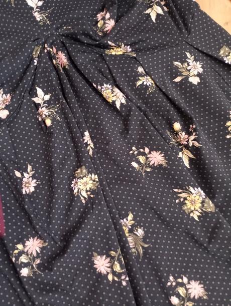 Šaty bodky kvety, l