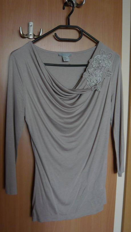 Predám nenosené elegantné tričko - veľkosť xs, h&m,xs