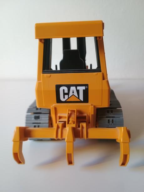 Pásový bager caterpillar - bruder,