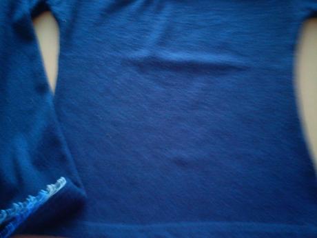 Tmavomodré tričko, 158