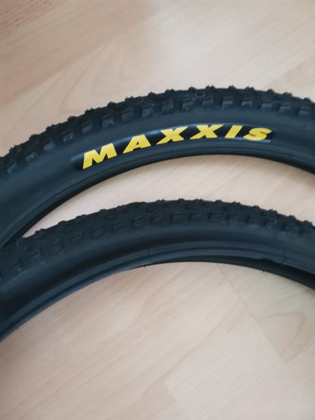 2x plášť maxxis rekon 27.5 2.25,
