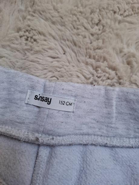 Sede tepláky, sinsay,152