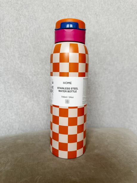 Nerezová fľaša 700 ml - štýlový dizajn,
