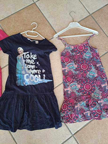 Mix oblečenia, 122–134