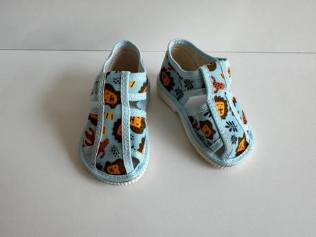 Chlapčenské papučky, manik,19