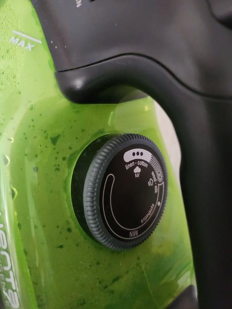 Žehlička rowenta model dw6030,2500w, rowenta