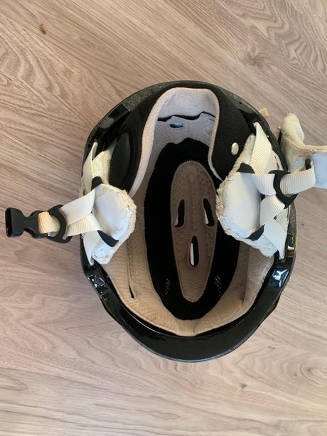 Dámska lyžiarska prilba, m