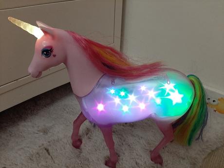 Barbie kúzelný jednorožec dreamtopia, 