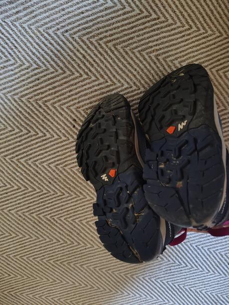 Trekove/prechodné topánky, quechua,28
