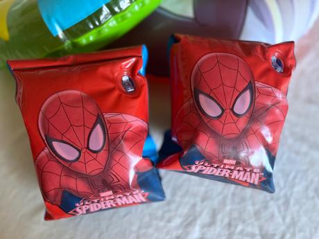 Koleso na plávanie 2x a rukávniky spiderman, 