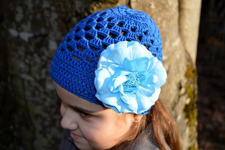 Háčkovaná čiapočka s kvetom, 62 - 158