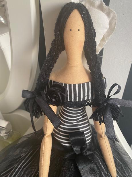 Tilda dekorativna bábika, 