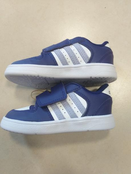 Botasky č. 26 adidas, adidas,26