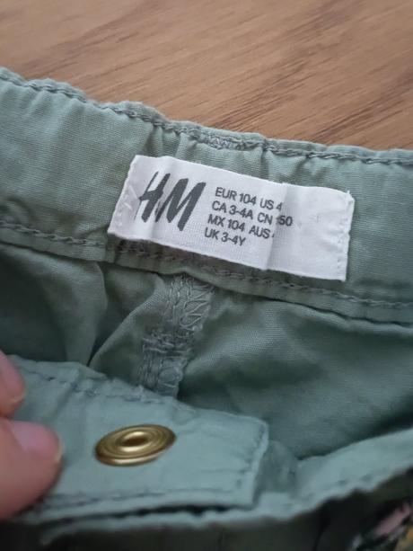 Šortky, h&m,104