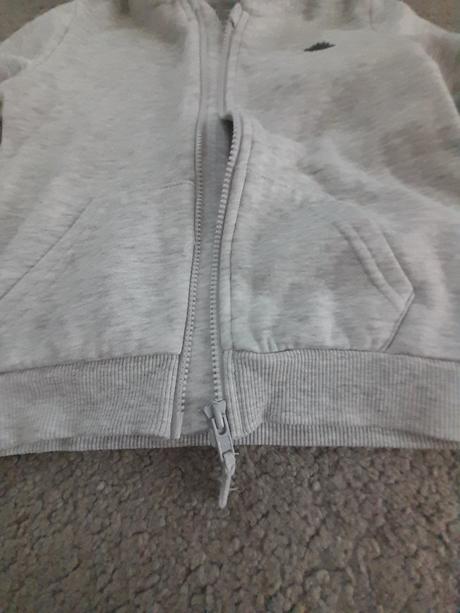 Svetlosivá mikina, tesco,74