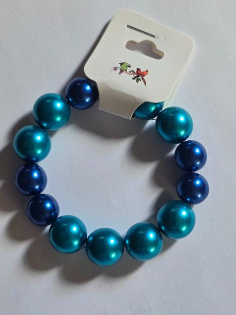 Korálkové/svietiace náramky,