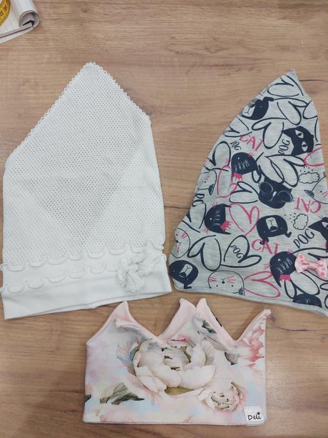 Korunka + šatky grátis, rada,68