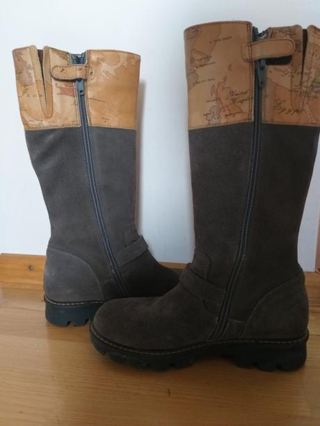 Celokozene cizmy, 30