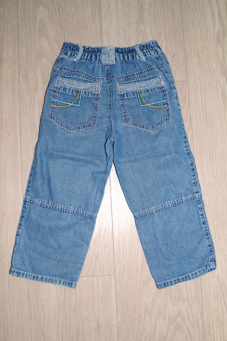 Nohavice s vysivanymi vreckami, 92