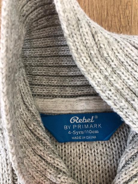 Svetrik, primark,110