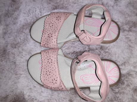 Glitríkové sandálky, 30