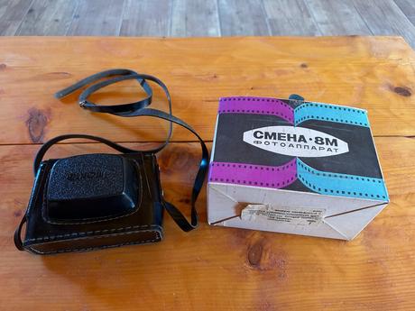 Parádny retro fotoaparát, 