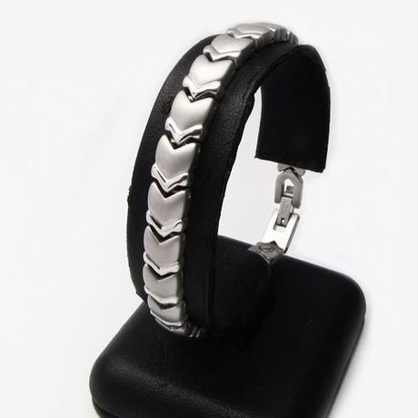 Náramok z chirurgickej ocele, 