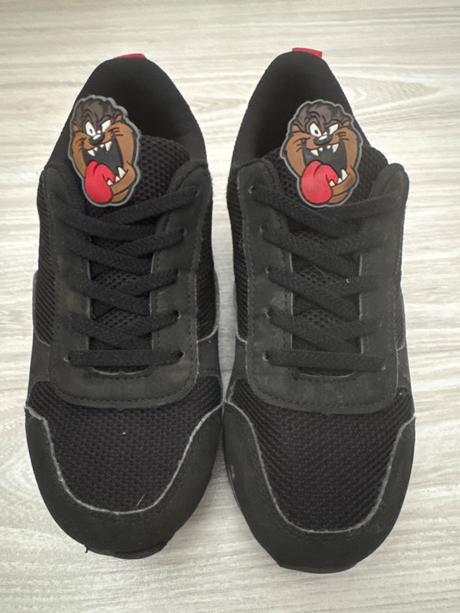 Tenisky, reserved,35