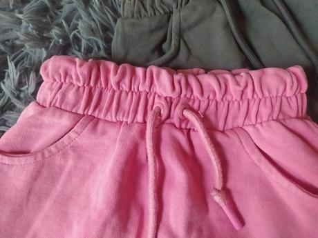 Sukničky, reserved,104