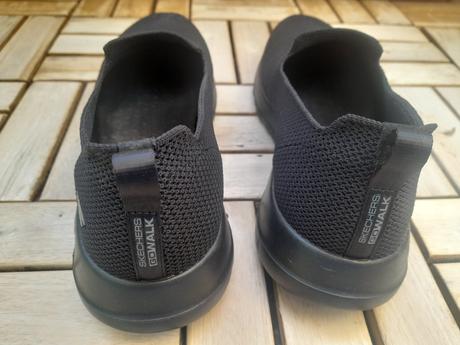 Čierne slip-on topánky skechers veľ. 40, skechers,40