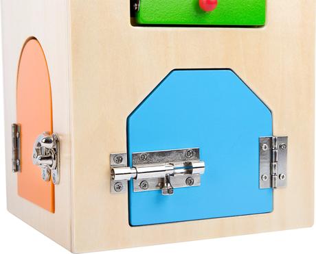 Small foot motorický domček so zámkami,