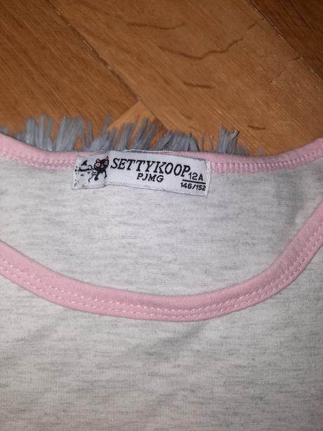 Pekné pyžamko 140/146, 140