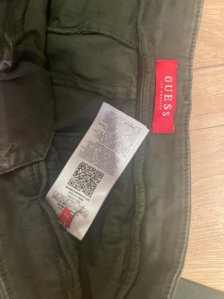 Guess bunda, guess,xs