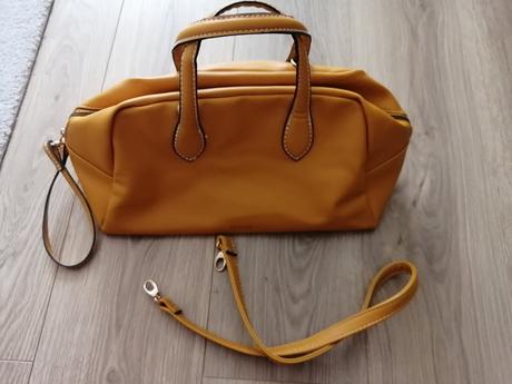 Horčicová kabelka, oriflame