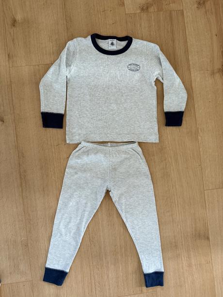 Pyžamko petit bateau, 92