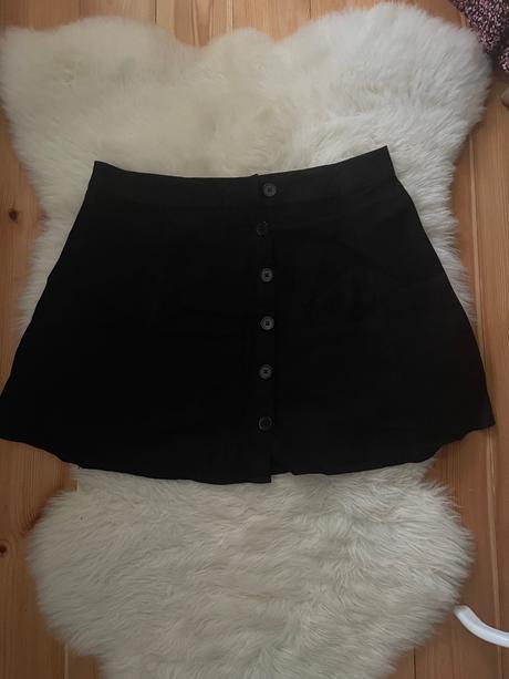 Čierna sukňa na gombíky, pimkie,42