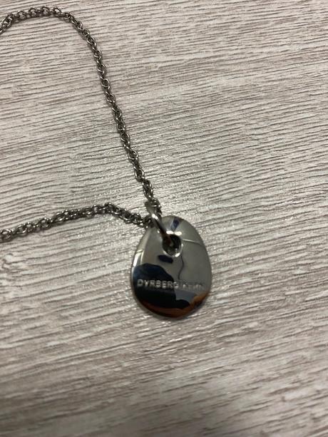 Nahrdelnik dyrgrrg/kern, 