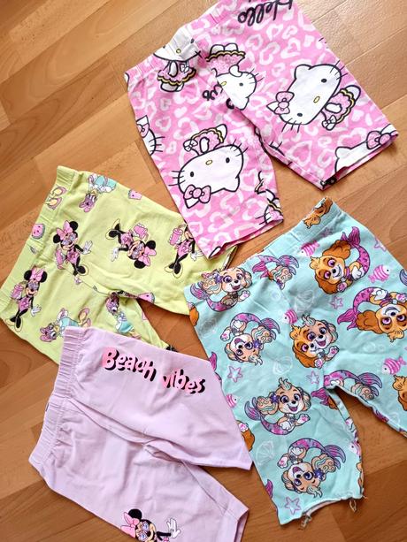 Kraťasy 110/116 disney, disney,110