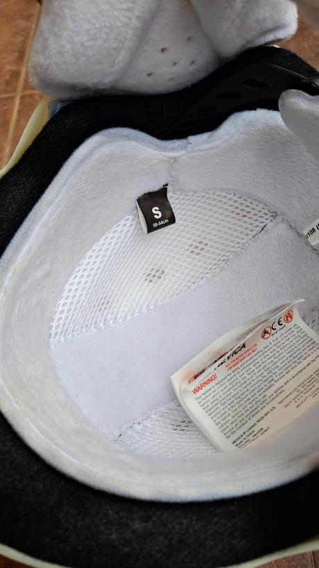 Lyžiarska prilba nevica + okuliare, s